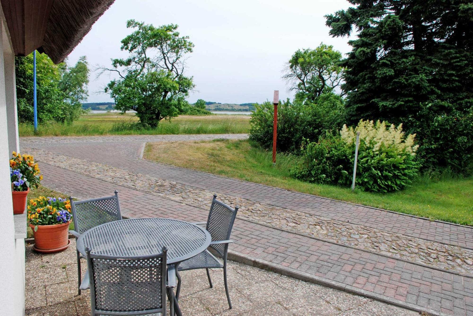 Ferienwohnungen Im Haus Am Deich Middelhagen Exterior photo